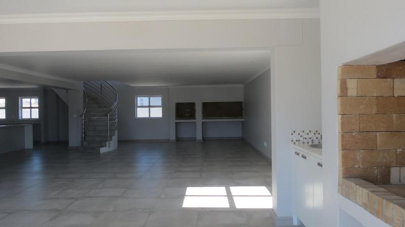 4 Bedroom Property for Sale in Myburgh Park Western Cape
